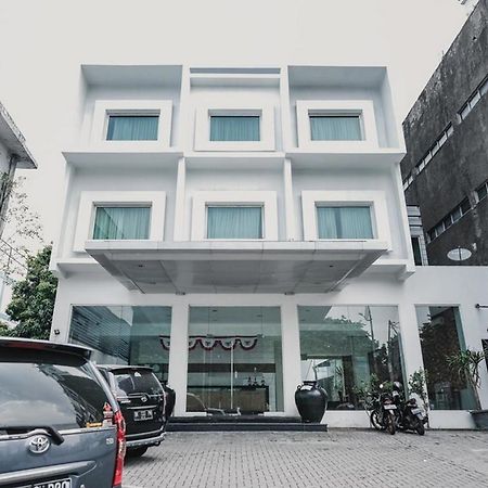 Reddoorz Plus @ Gunung Sahari 2 Jakarta Exterior photo